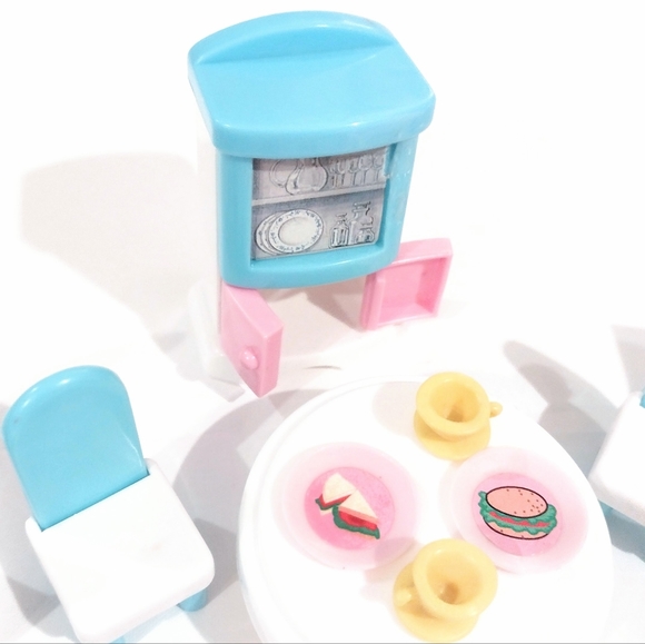 Kitchen Set for Dollhouse - Picture 3 of 14